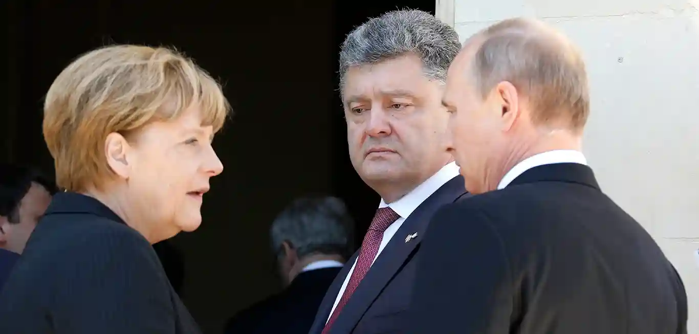 Меркель звинувачують в окупації  Криму
